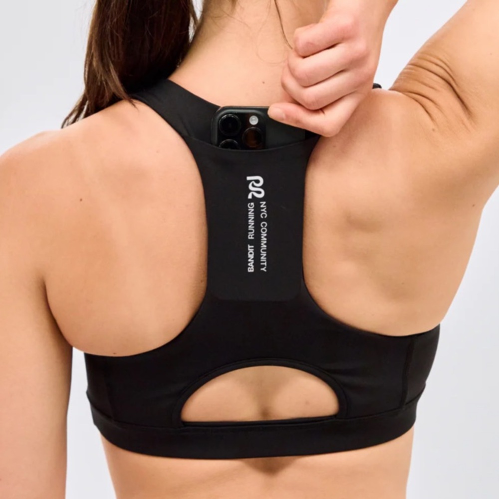 STAMINA™™ SCOOP NECK RUN BRA - BLACK - Small - Picture 2 of 5